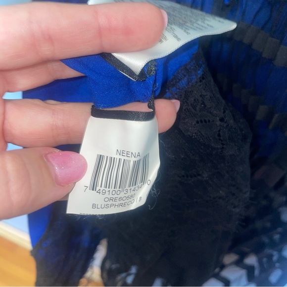 BCBG MaxAzria Neena Black and Blue Pleated Strapless Cocktail Dress Size 8 - Picture 9 of 9